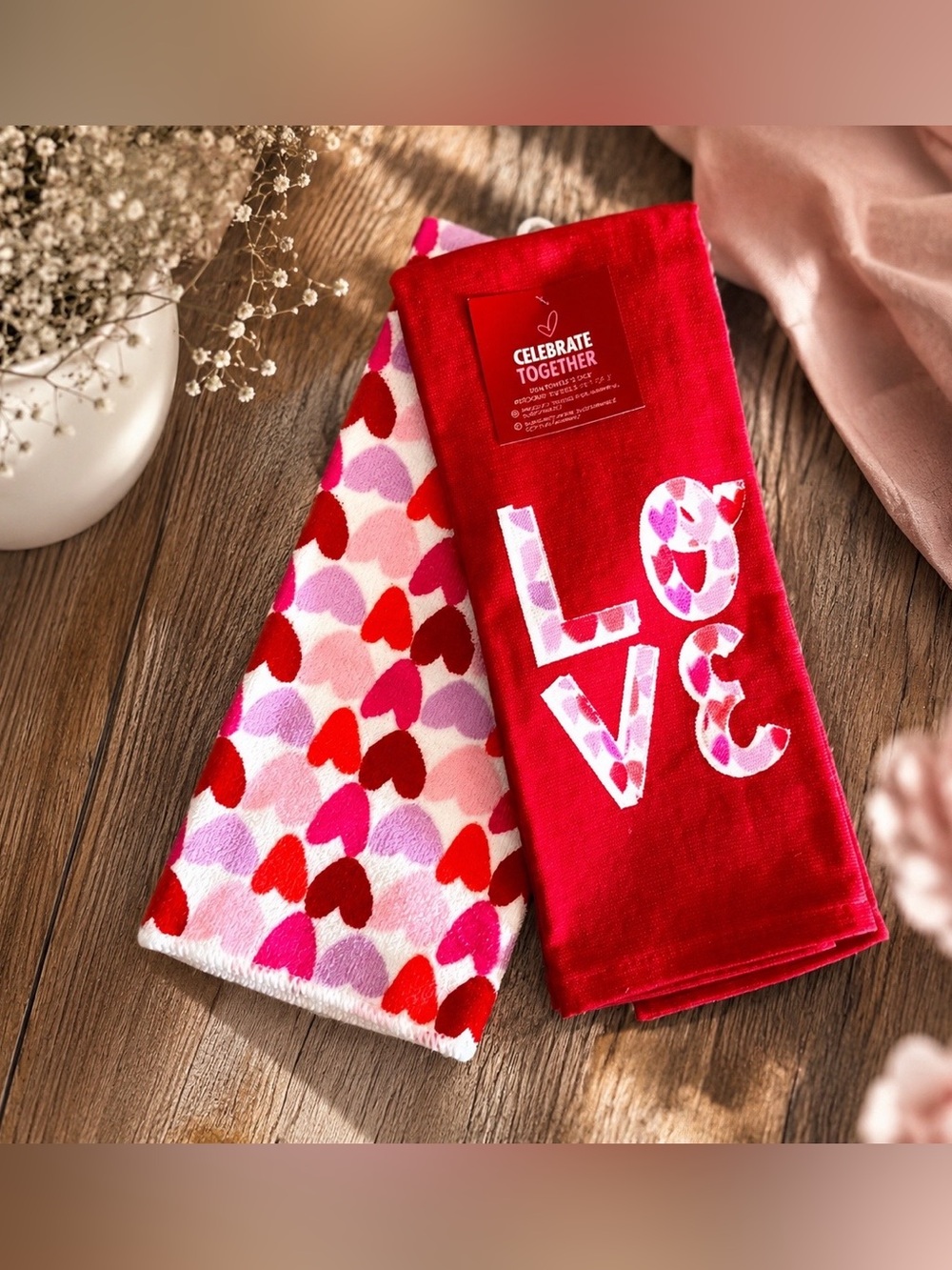New Valentine’s Day kitchen towels
